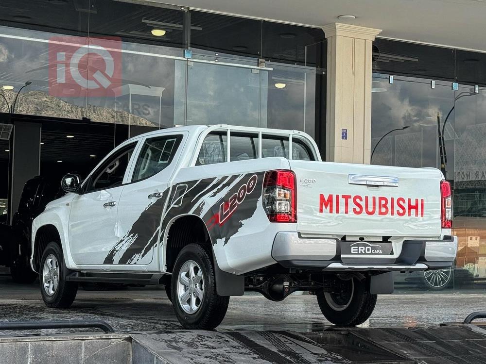 میتسوبیشی L200